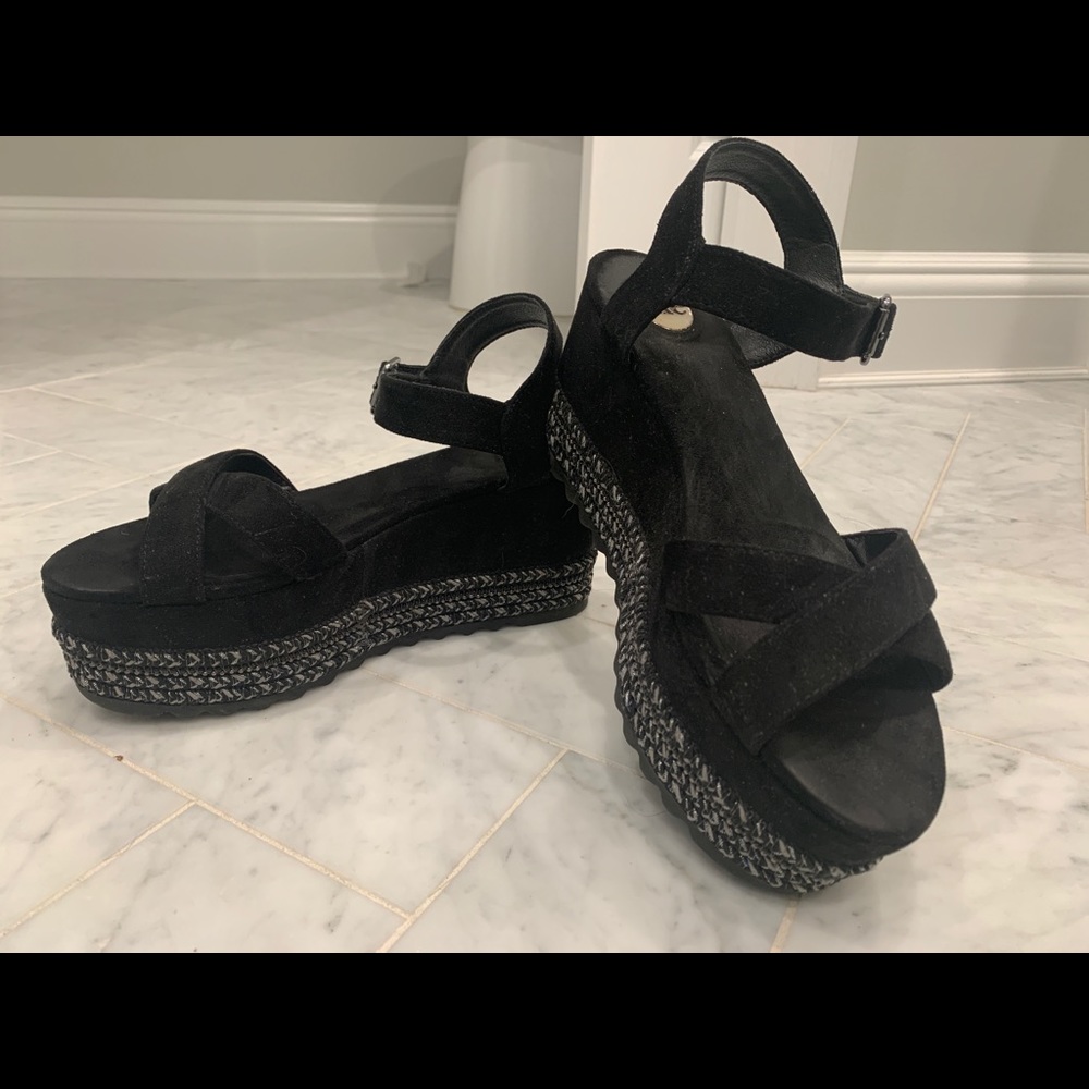 EXE 🖤 black suede flat forms sz 39